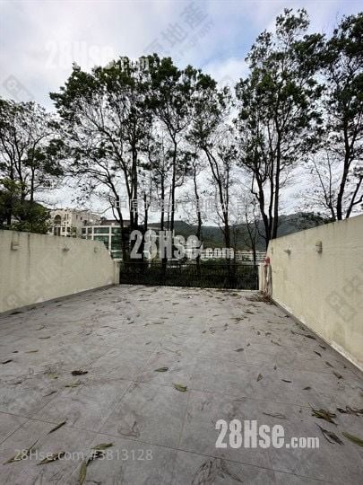 倚龙山庄 租盘 3 房 , 3 浴室 1,551 平方尺