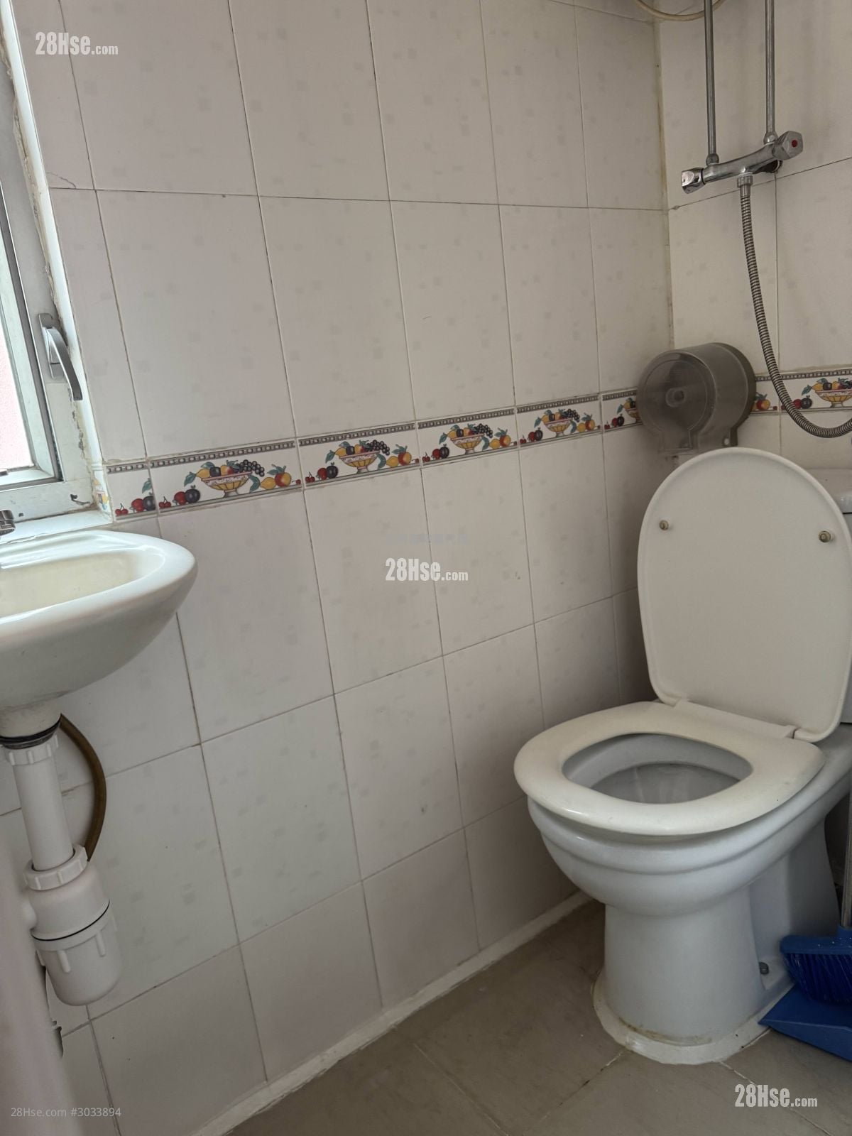 单幢楼房 租盘 开放式间隔 , 1 浴室 100 平方尺