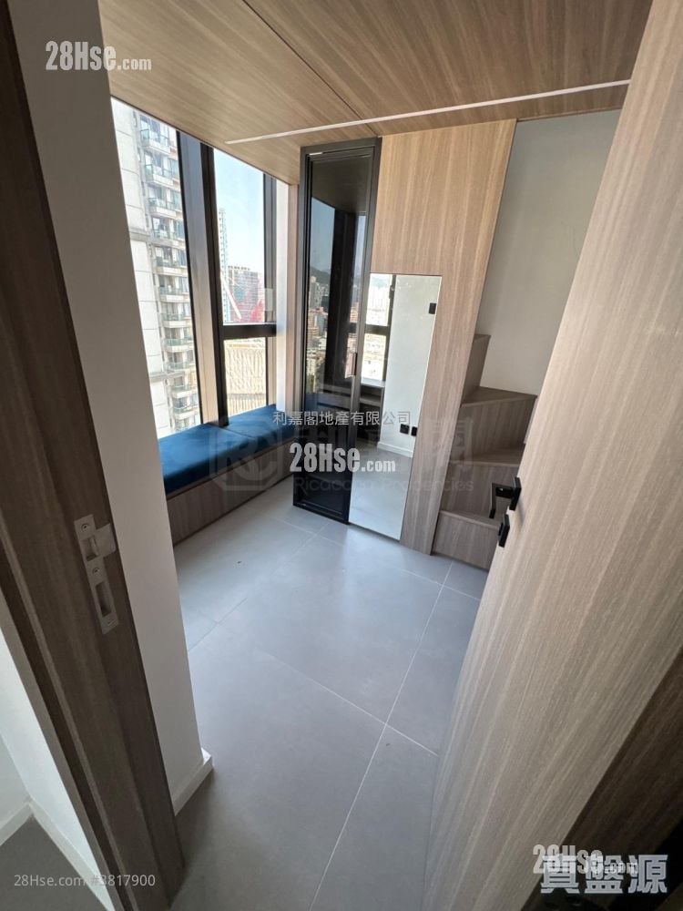 Larchwood 租盤 1 房 , 1 浴室 259 平方呎