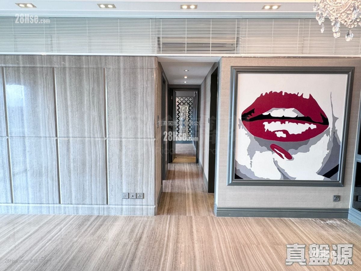 君临天下 租盘 3 房 , 2 浴室 1,051 平方尺