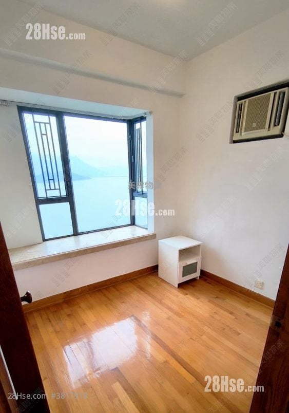 Bayshore Towers Rental 2 Bedrooms , 1 Bathroom 412 ft²