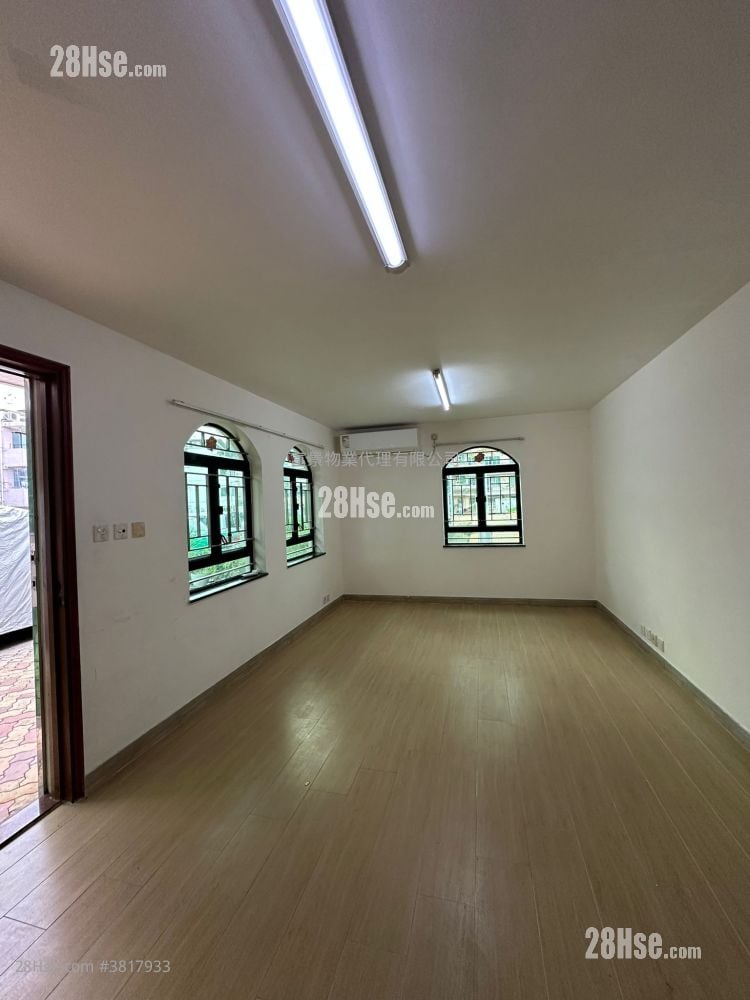 鍾屋村 租盤 3 房 , 1 浴室 653 平方呎