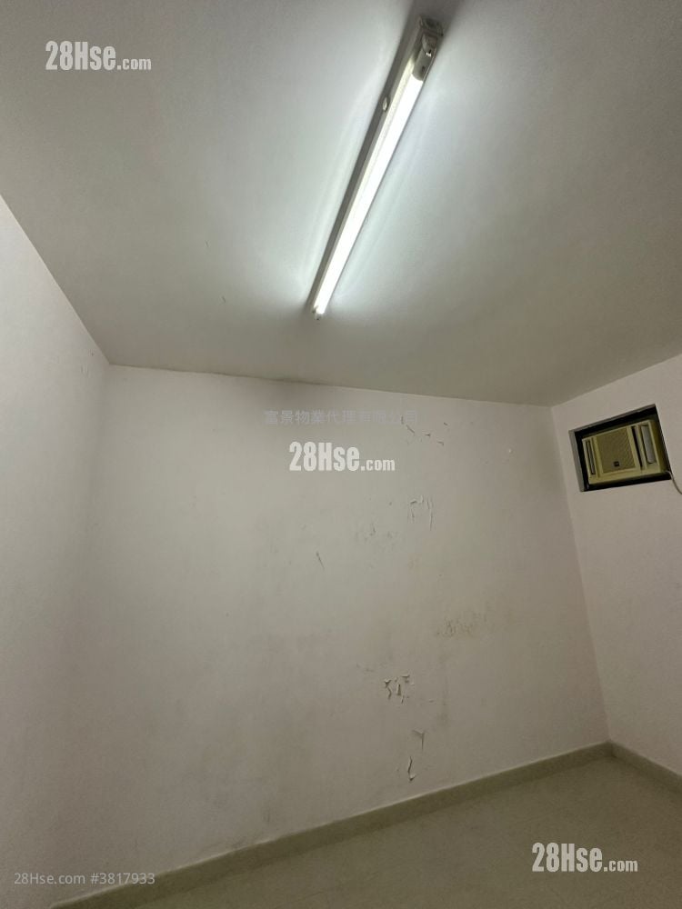 鍾屋村 租盤 3 房 , 1 浴室 653 平方呎