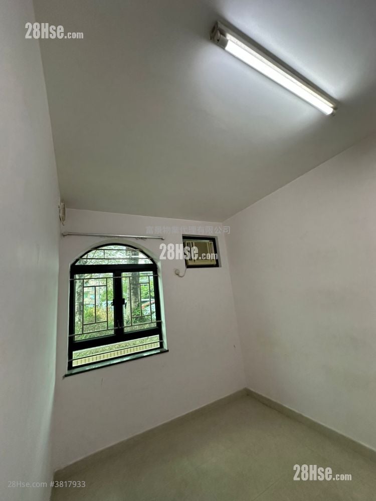 鍾屋村 租盤 3 房 , 1 浴室 653 平方呎