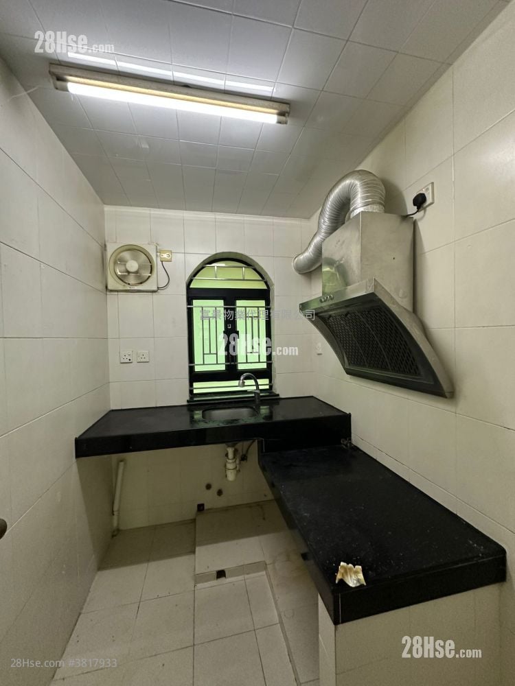 鍾屋村 租盤 3 房 , 1 浴室 653 平方呎