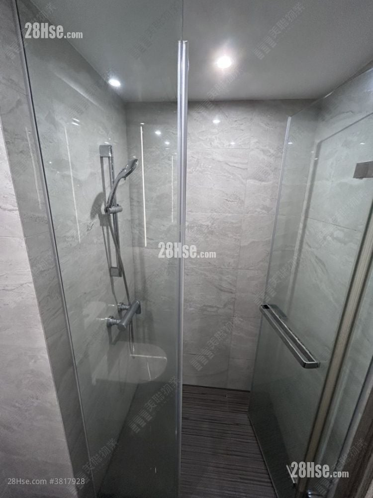 映日灣 租盤 284 平方呎