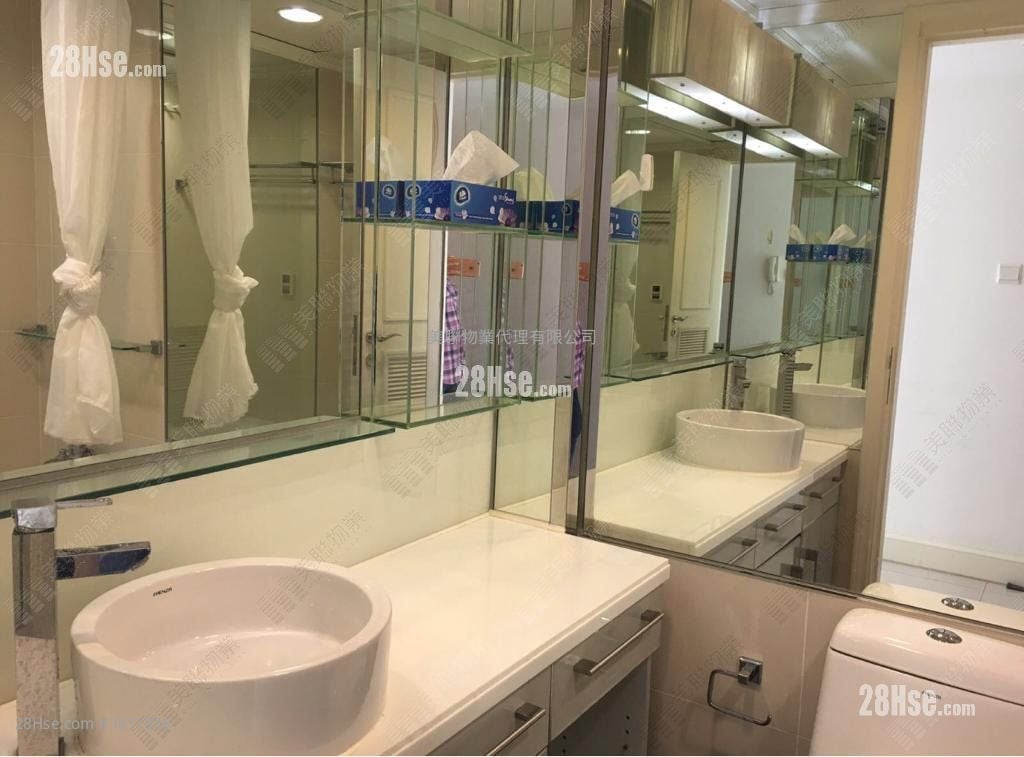 浴室: 城中駅 售盤 3 房 651 平方呎