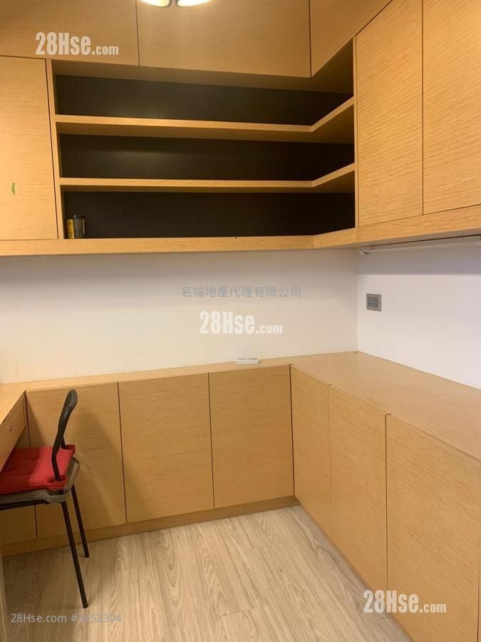 名城 租盘 3 房 , 2 浴室 742 平方尺