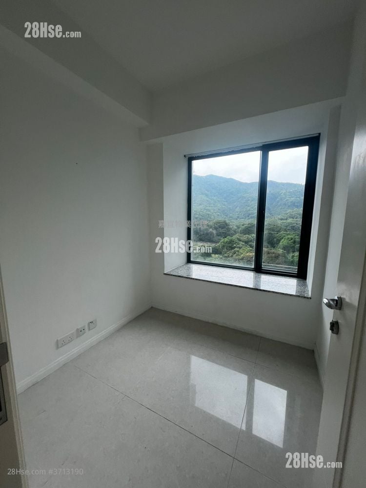 Mont Vert Rental 3 Bedrooms , 3 Bathrooms 822 ft²