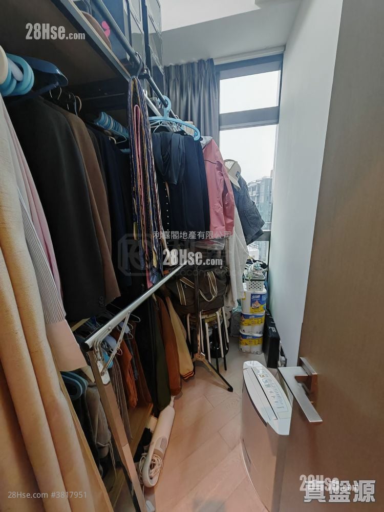 Wetland Seasons Bay Rental 356 ft²