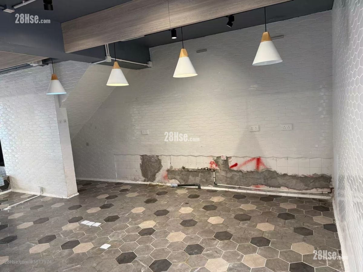 西貢市中心宜春街地鋪 租盤 900 平方呎