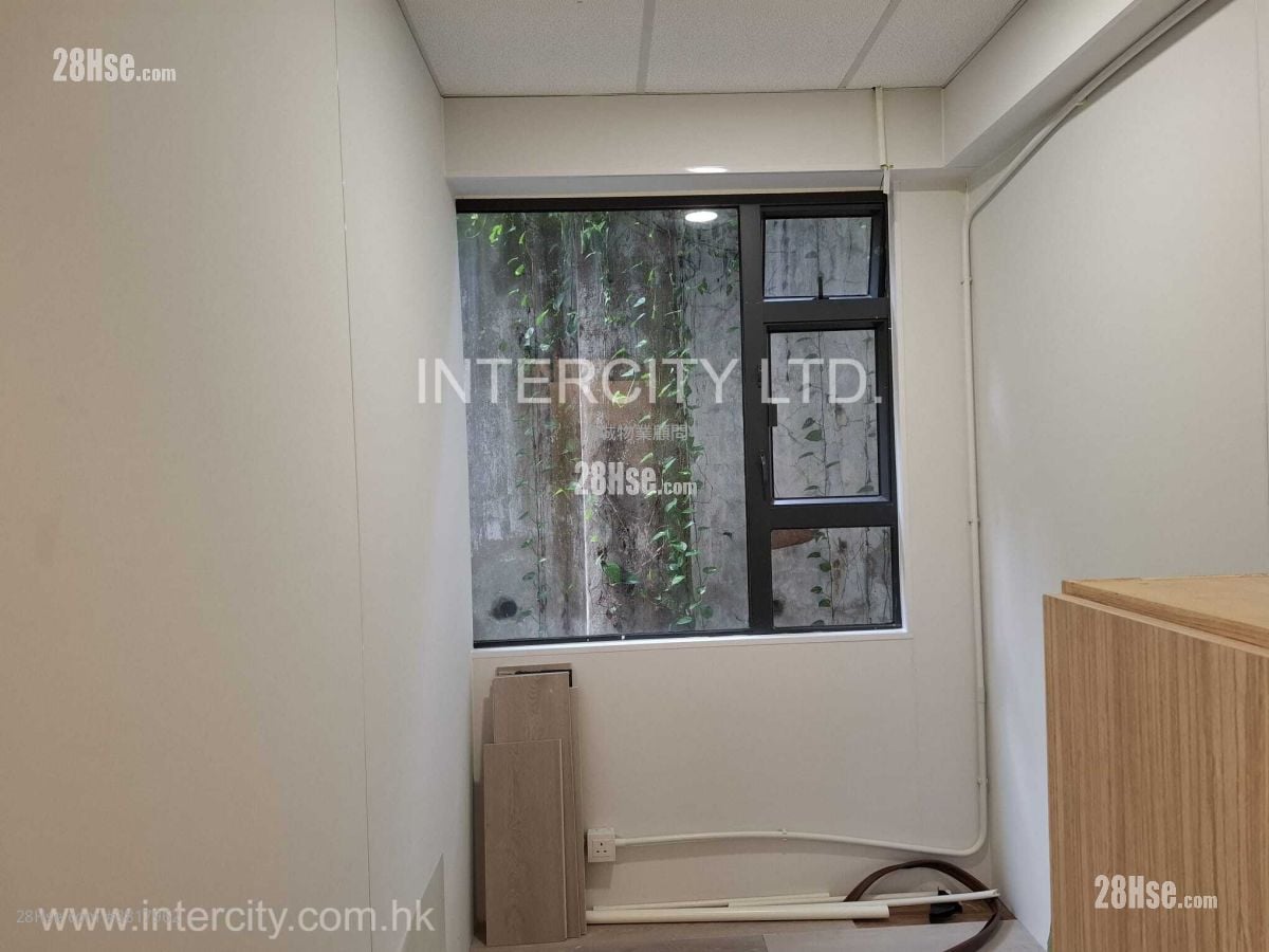 Kam Hing Building Rental 4 Bedrooms , 1 Toilet