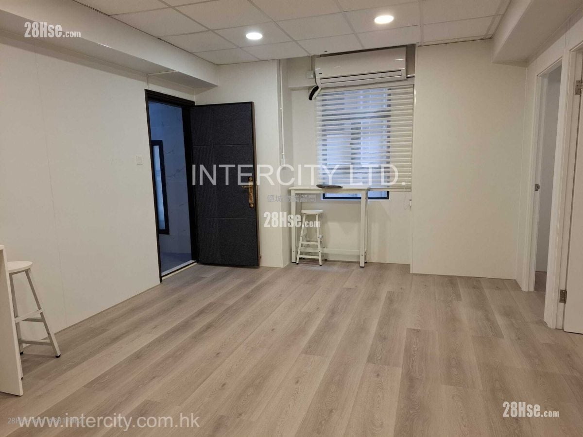 Kam Hing Building Rental 4 Bedrooms , 1 Toilet