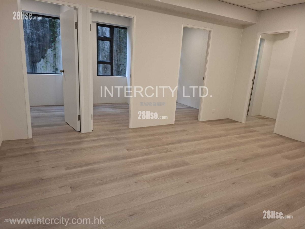 Kam Hing Building Rental 4 Bedrooms , 1 Toilet