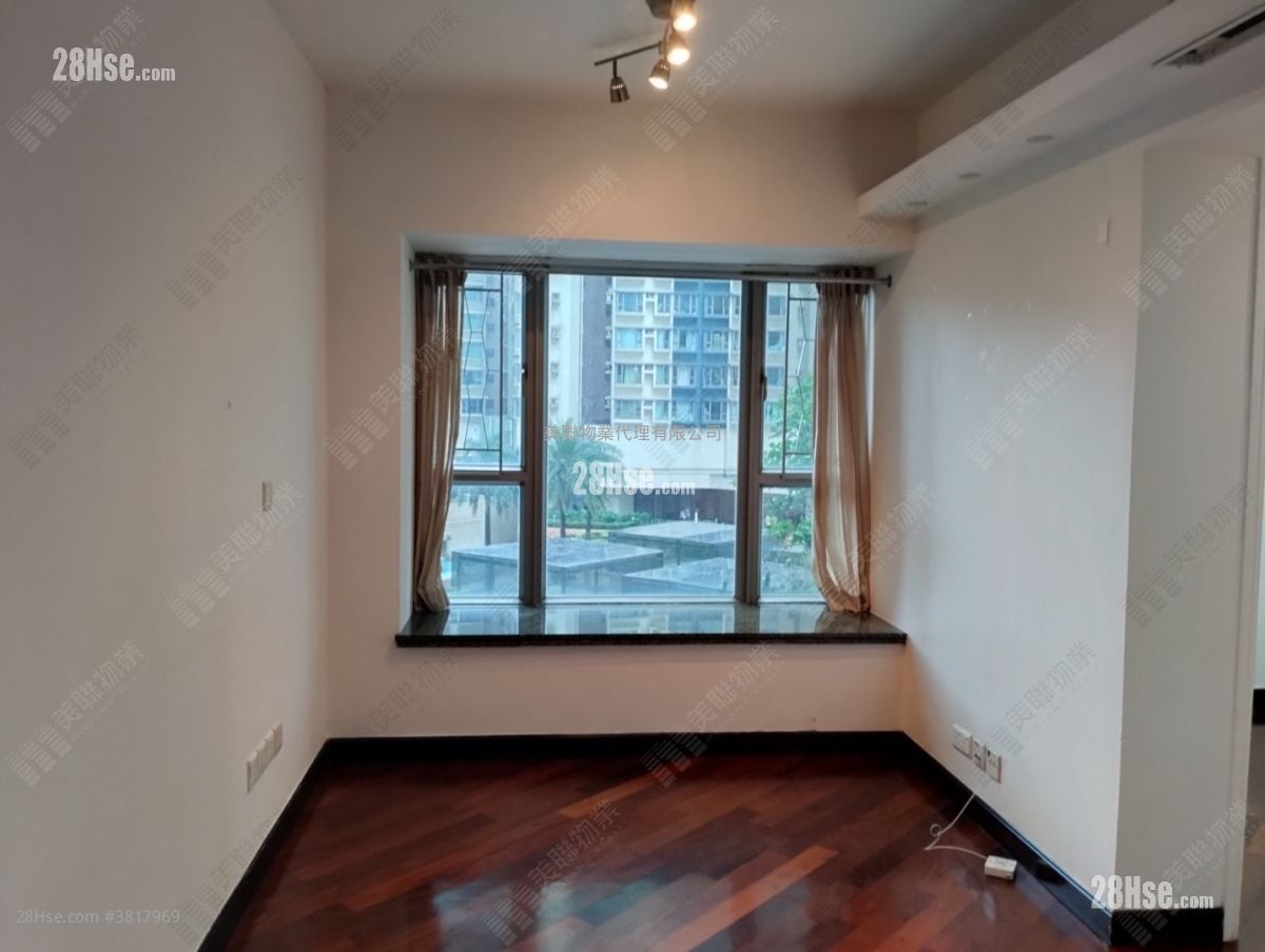 Tseung Kwan O Plaza Sell 2 Bedrooms , 1 Bathroom 456 ft²