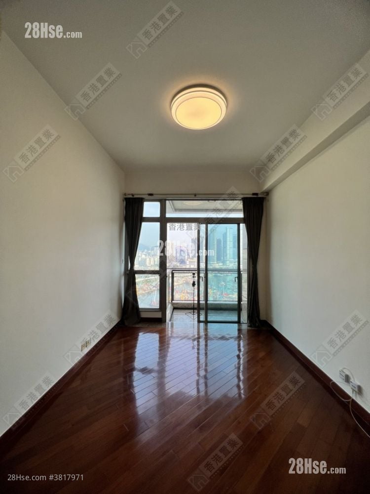 一号银海 售盘 3 房 , 2 浴室 746 平方尺