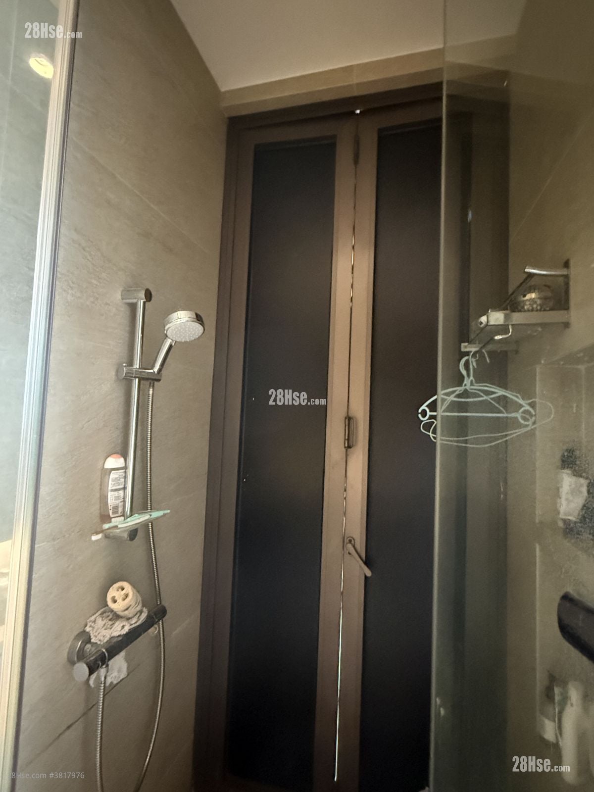 加多利軒 租盤 390 平方呎