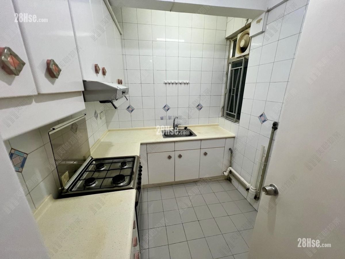 馬鞍山中心 租盤 3 房 , 1 浴室 590 平方呎