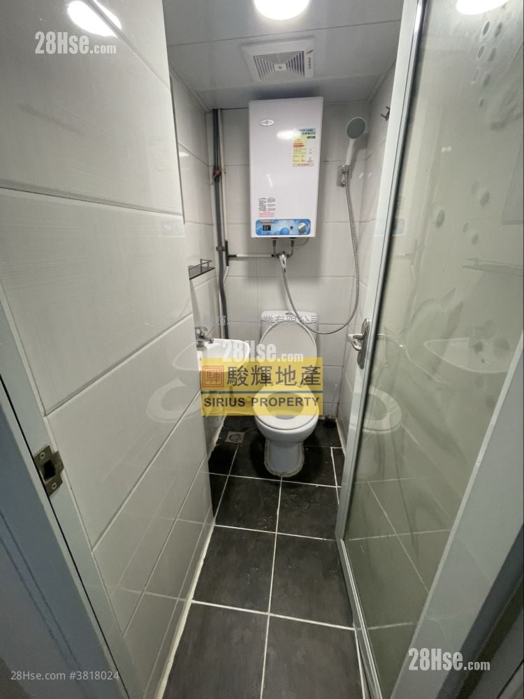 牡丹大厦 租盘 220 平方尺