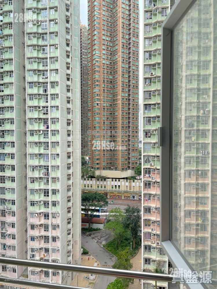 Wo Ming Court Sell 2 Bedrooms , 1 Bathroom 433 ft²