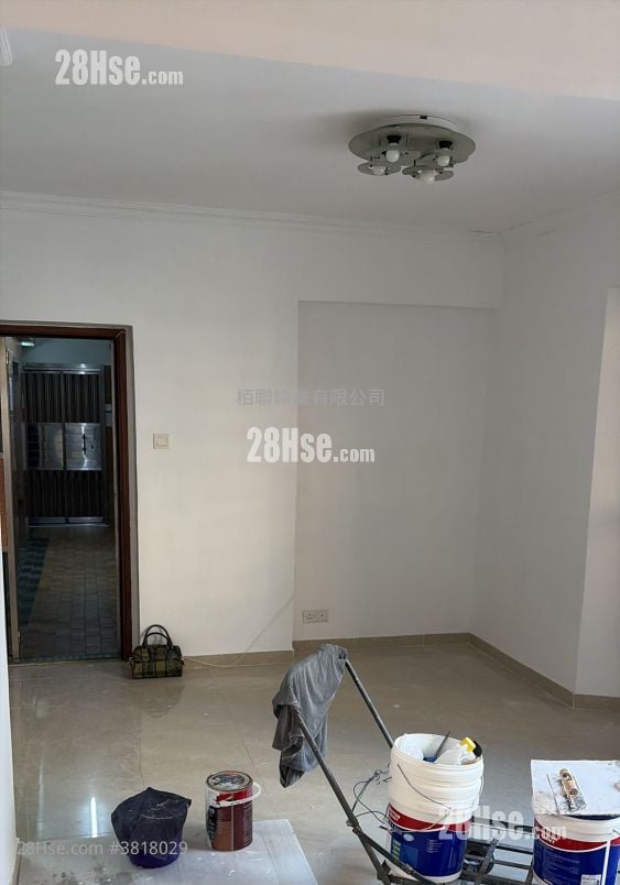 Peace Building Rental 2 Bedrooms , 1 Bathroom 466 ft²