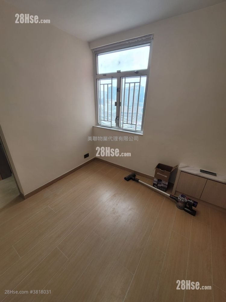 Amoy Gardens Rental 2 Bedrooms , 1 Bathroom 375 ft²