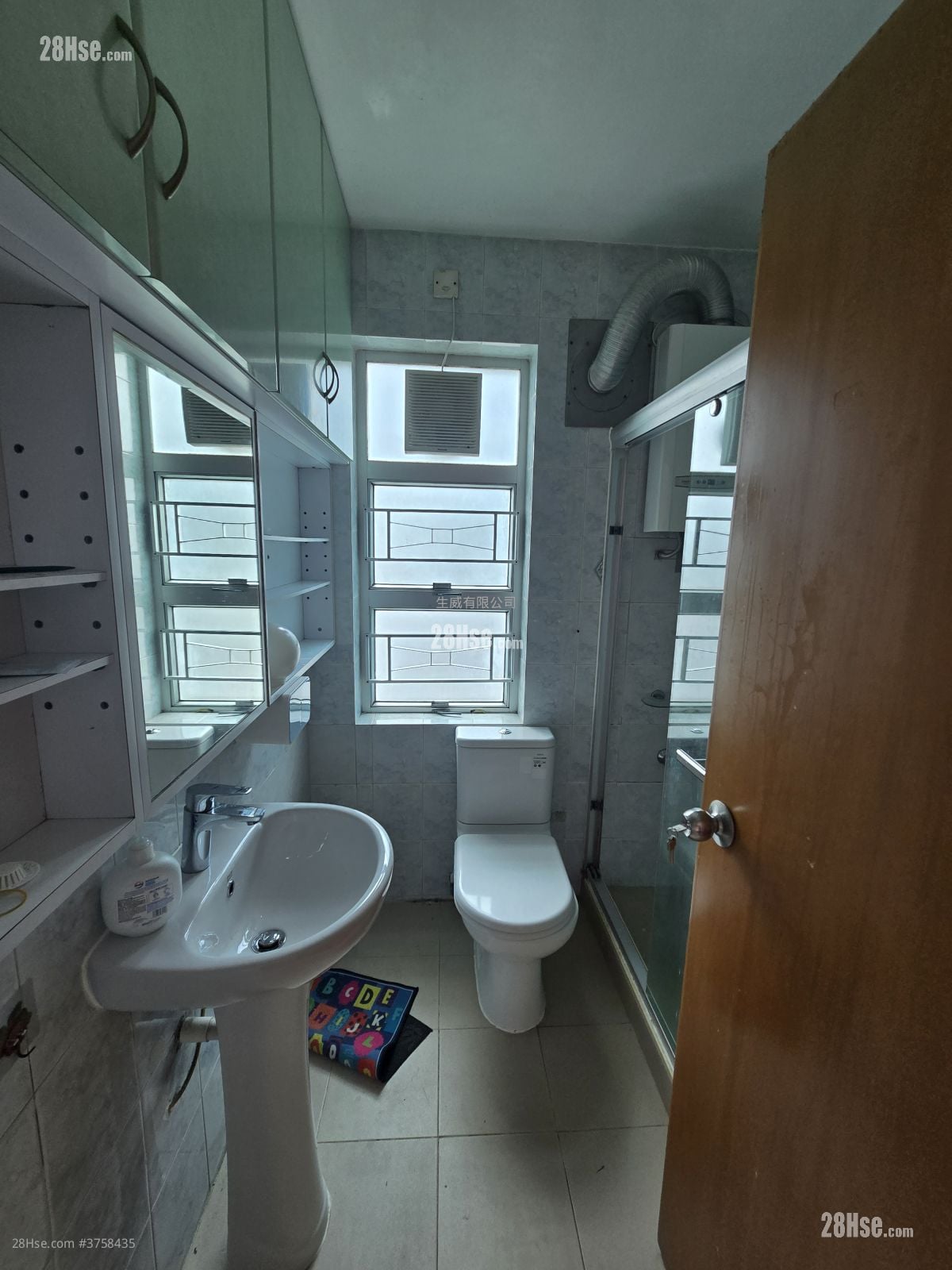 大水坑村 租盤 3 房 , 1 浴室 700 平方呎