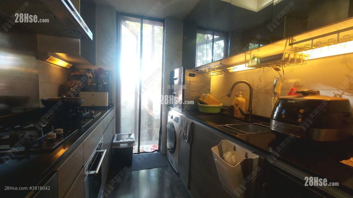 娉廷 售盤 4 房 , 2 浴室 1,589 平方呎