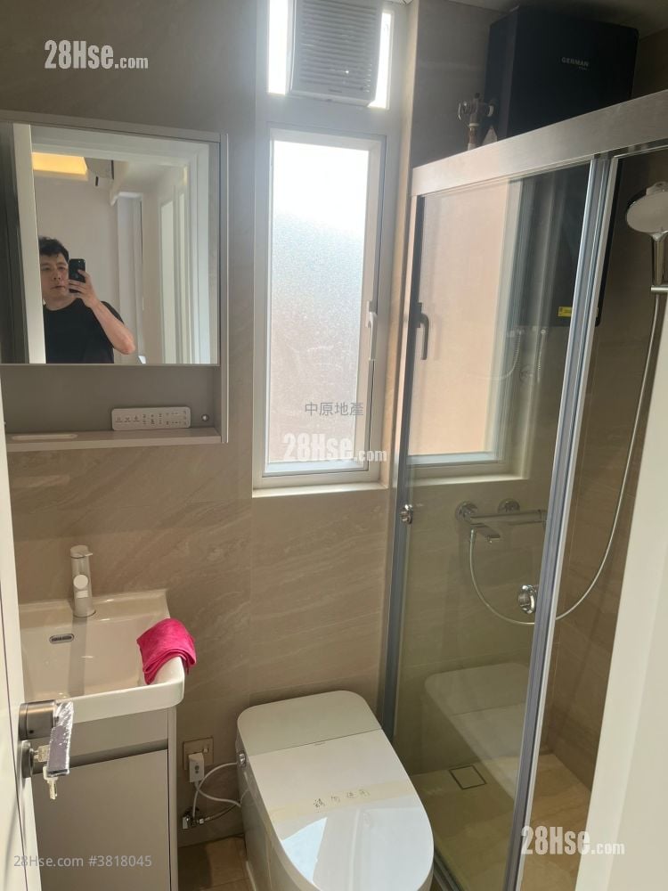 Tai Hang Building Sell 2 Bedrooms , 1 Bathroom 380 ft²