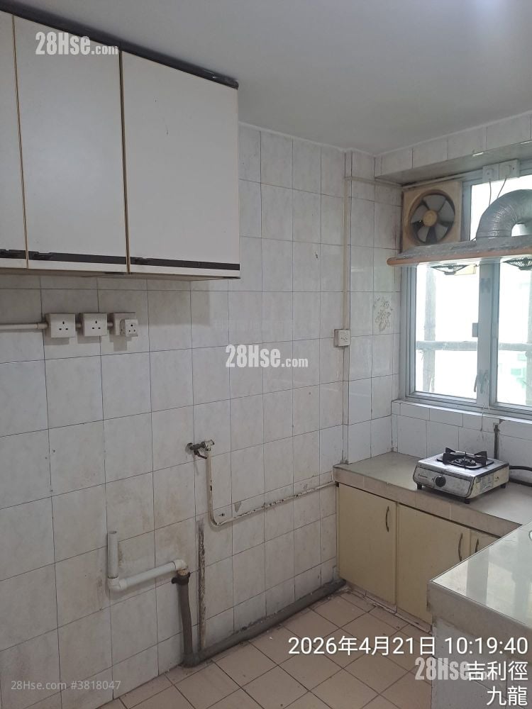 美孚新邨 售盤 3 房 , 1 浴室 705 平方呎