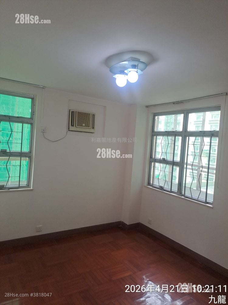 美孚新邨 售盤 3 房 , 1 浴室 705 平方呎