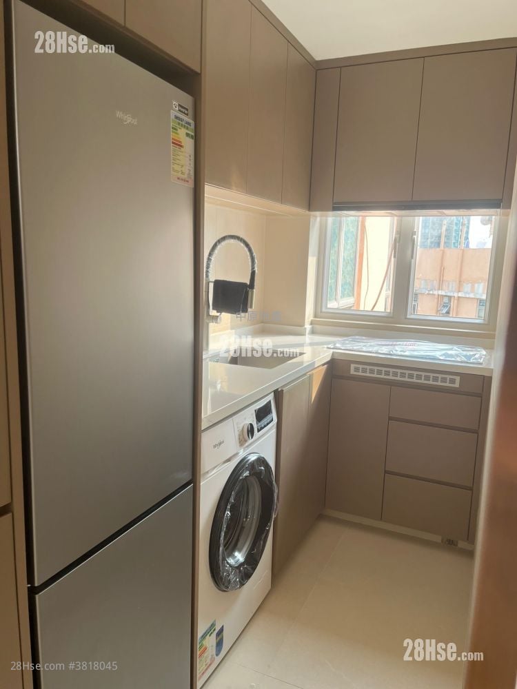 Tai Hang Building Sell 2 Bedrooms , 1 Bathroom 380 ft²