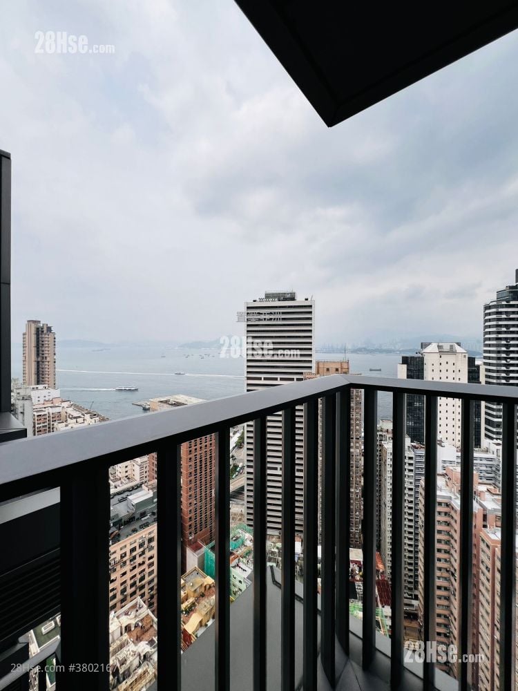 Novum West Sell 4 Bedrooms , 4 Bathrooms 1,258 ft²