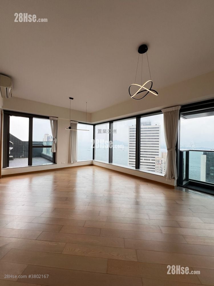 Novum West Sell 4 Bedrooms , 4 Bathrooms 1,258 ft²