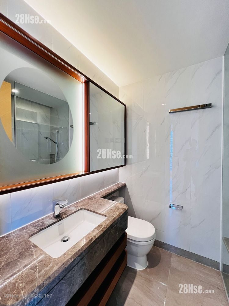 Novum West Sell 4 Bedrooms , 4 Bathrooms 1,258 ft²
