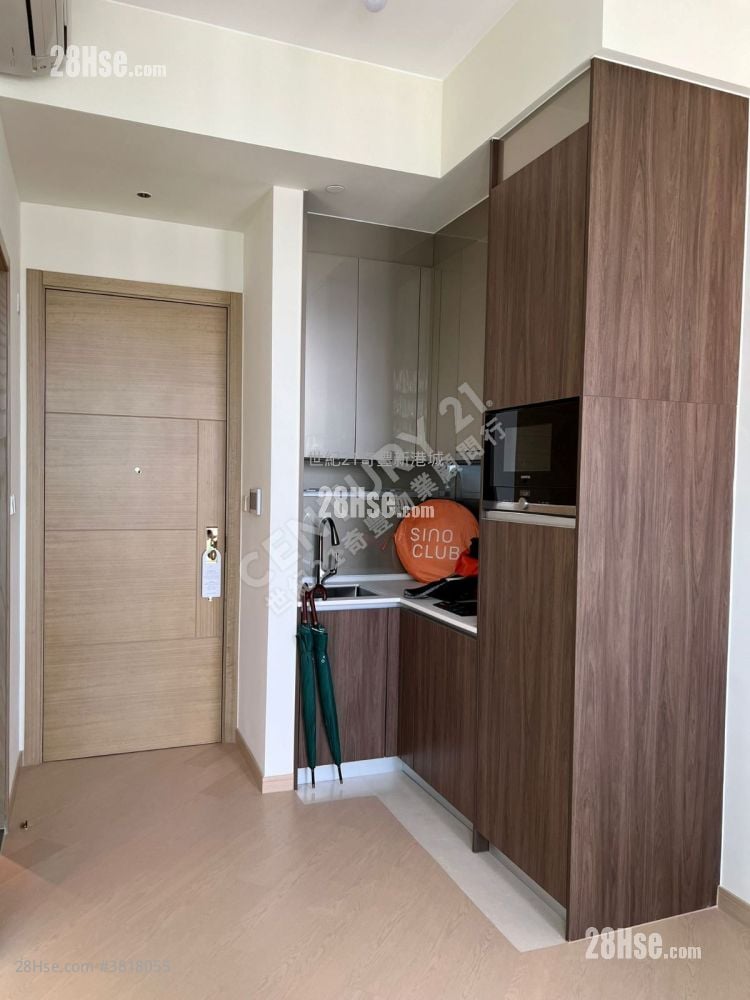 Silversands Sell 304 ft²