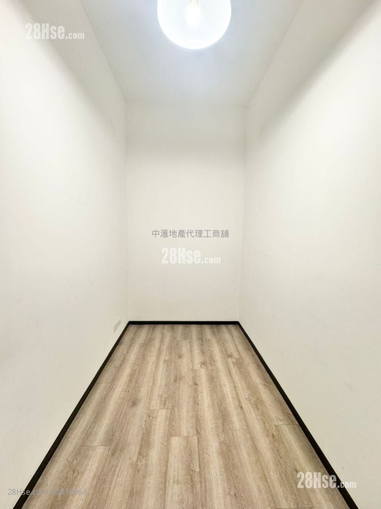 嘉名工廠大廈 租盤