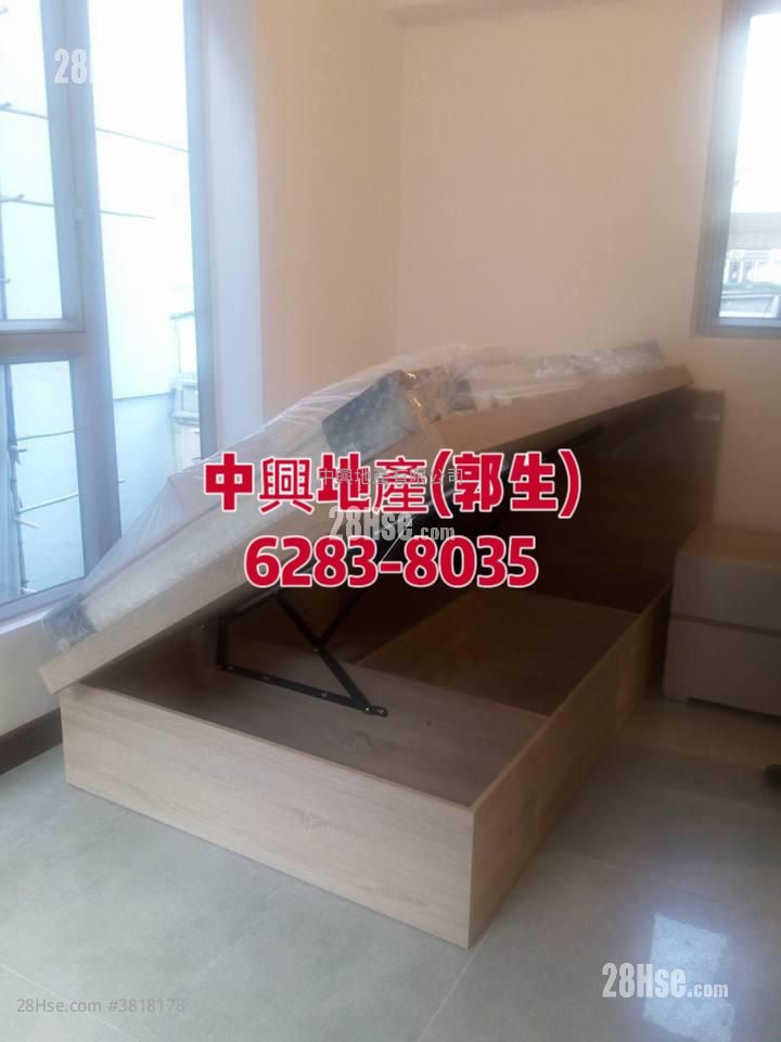 AVA62 售盘 开放式间隔 , 1 浴室 253 平方尺