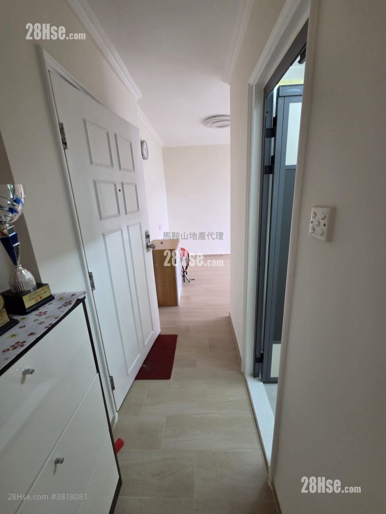 Kam Ying Court Sell 2 Bedrooms , 1 Bathroom