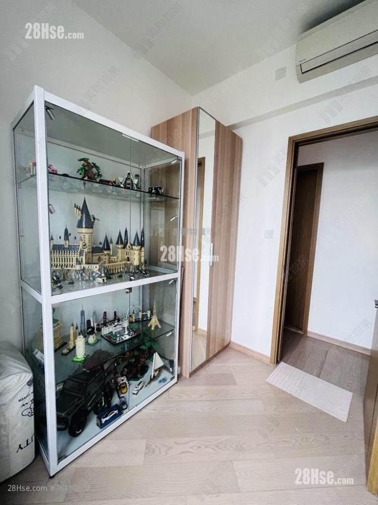 Vibe Centro Sell 2 Bedrooms , 3 Bathrooms 882 ft²