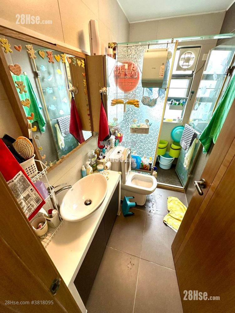 村屋 售盘 3 房 , 1 浴室 780 平方尺