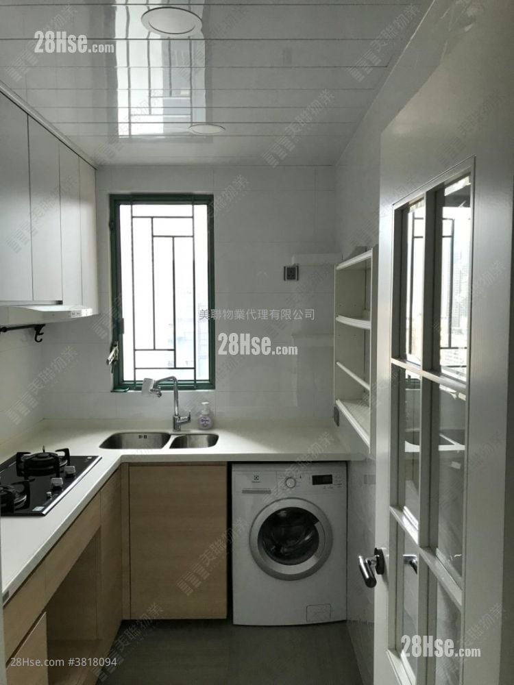 名逸居 售盘 2 房 551 平方尺