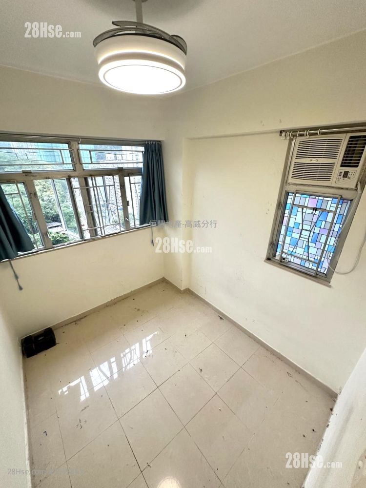 仁樂大廈 租盤 1 房 , 1 浴室 290 平方呎