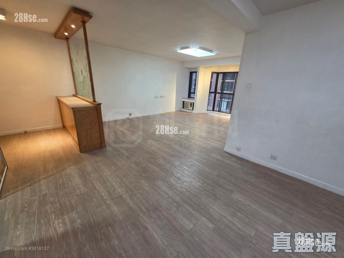 碧华花园 租盘 3 房 1,211 平方尺