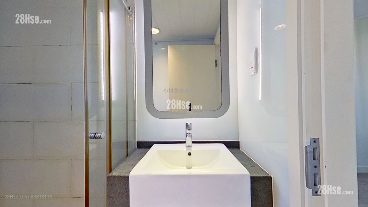 浴室: 置家中心 租盘 2 房 , 1 浴室 435 平方尺