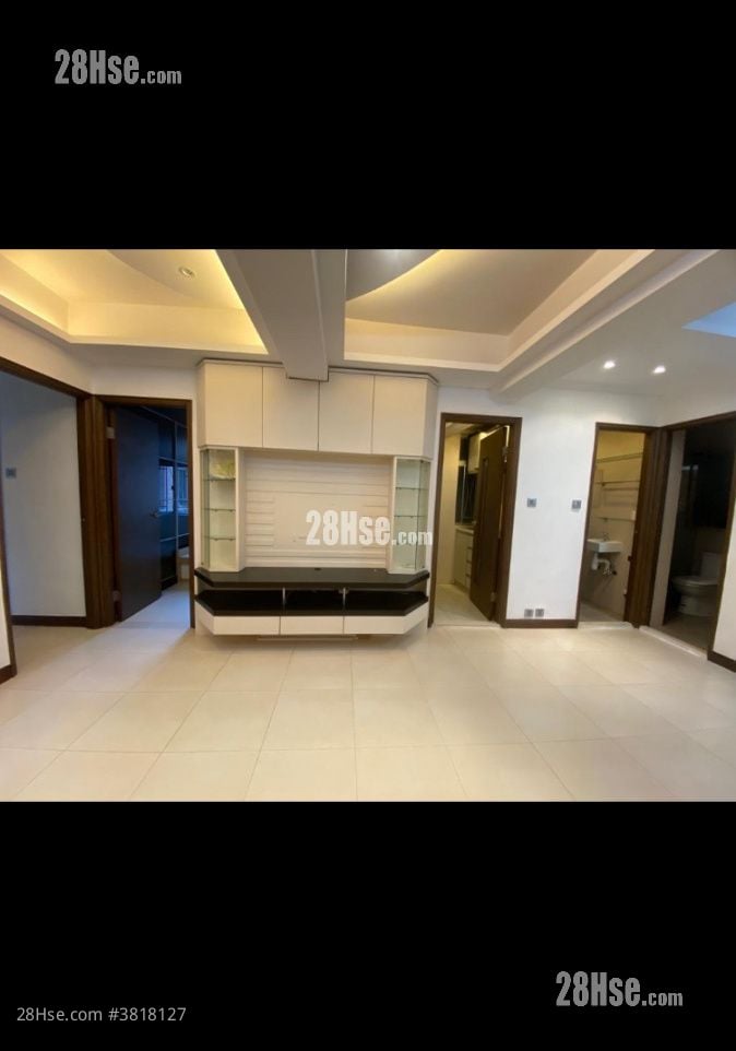 Lung Man Building Rental 2 Bedrooms , 2 Bathrooms 651 ft²