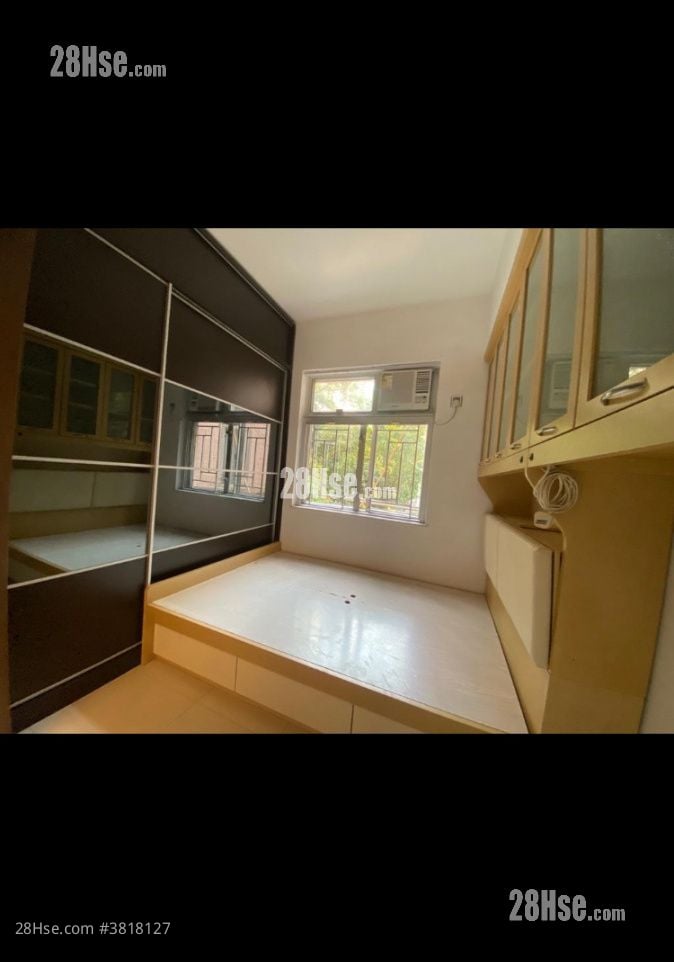 Lung Man Building Rental 2 Bedrooms , 2 Bathrooms 651 ft²