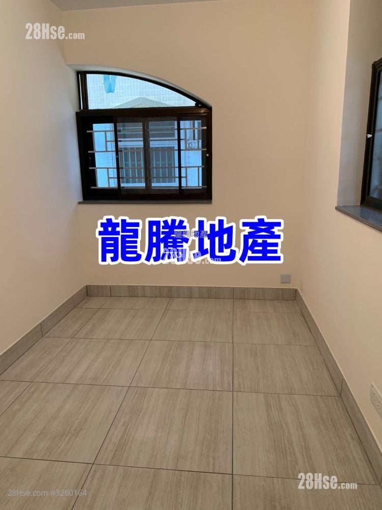 村屋 租盤 2 房 , 1 浴室