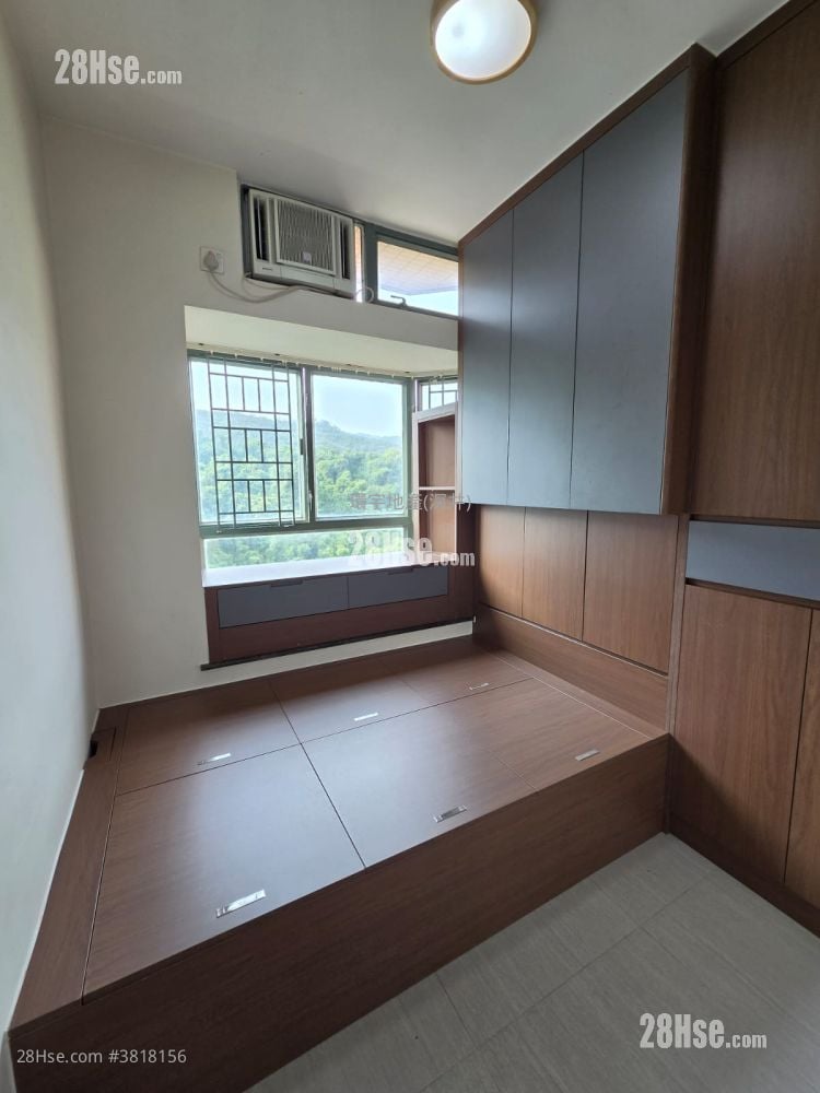 Sea Crest Villa Rental 2 Bedrooms , 1 Bathroom 415 ft²