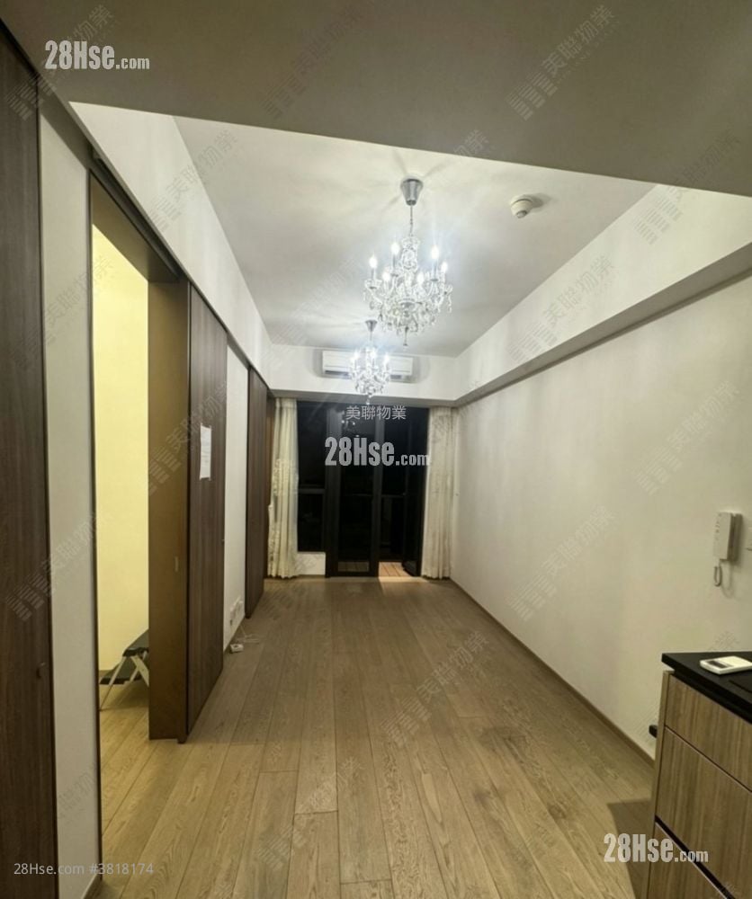 The Met. Acappella Rental 399 ft²